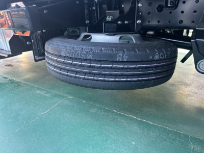 キャンター(三菱)登録済未使用車 内外装写真他２