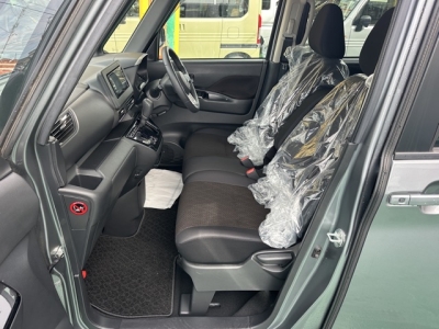 eKクロススペース(三菱)中古車 前席内装