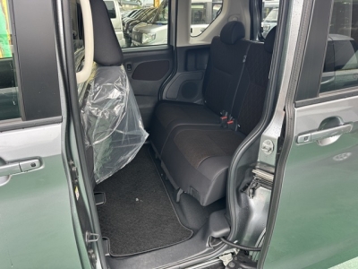 eKクロススペース(三菱)中古車 後席内装