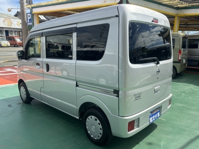 エブリイバンのOEM(スズキ)中古車 後方