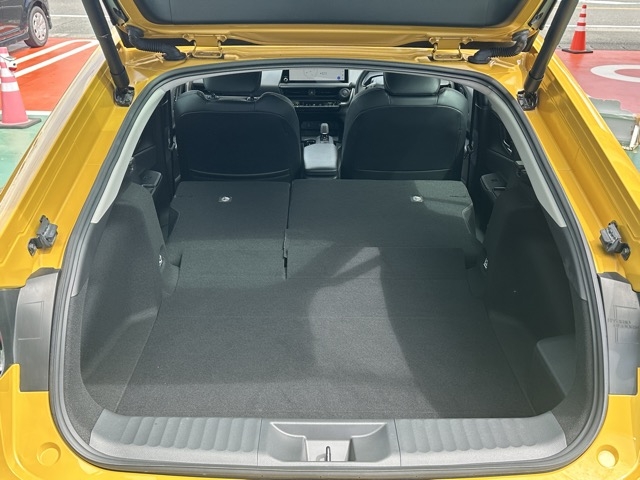 プリウス(トヨタ)中古車 9
