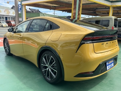 プリウス(トヨタ)中古車 後方