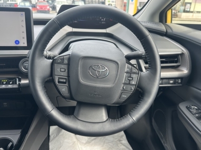 プリウス(トヨタ)中古車 内外装写真