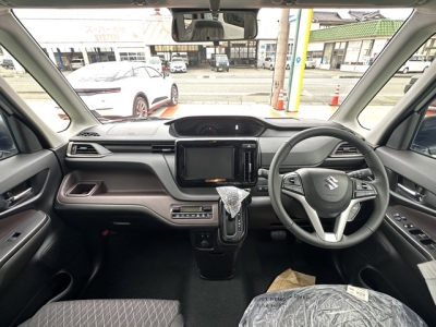 新型ソリオバンディッド(スズキ)登録済未使用車 内外装写真