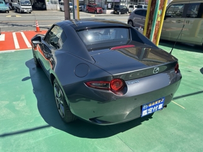 ロードスターRF(マツダ)中古車 後方