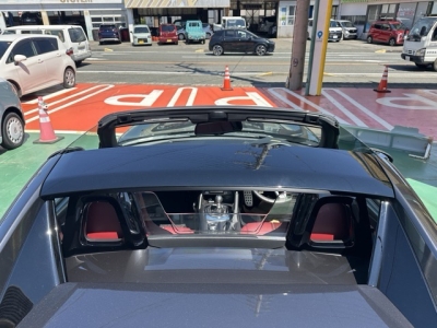 ロードスターRF(マツダ)中古車 後席内装