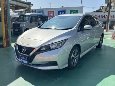 リーフ(ニッサン)中古車 前方