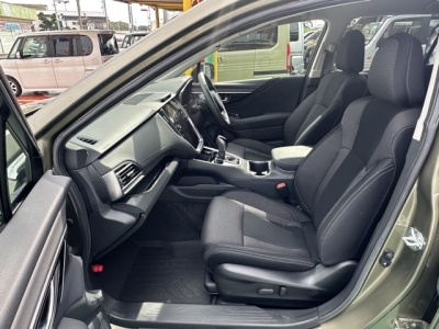 レガシィアウトバック(スバル)中古車 前席内装
