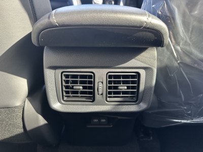 ハリアー(トヨタ)登録済未使用車 内外装写真他