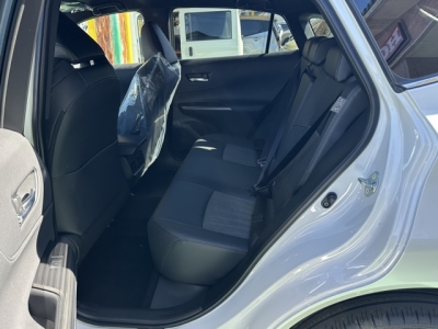 ハリアー(トヨタ)登録済未使用車 後席内装