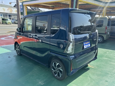 タントカスタム(ダイハツ)中古車 後方