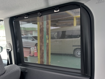 タント(ダイハツ)中古車 後席から見た前席