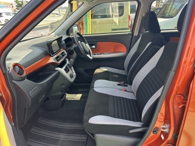 キャスト(ダイハツ)中古車 前席内装