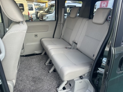 NV100クリッパーリオ(ニッサン)中古車 後席内装