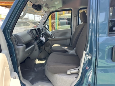 エブリイバン(スズキ)中古車 前席内装