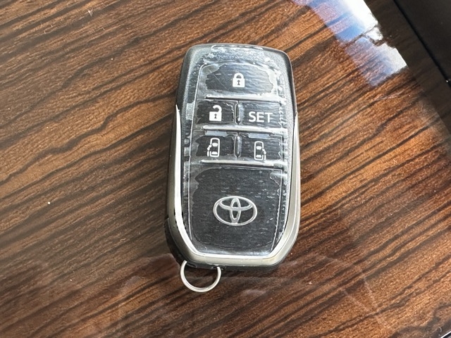 グランエース(トヨタ)中古車 28