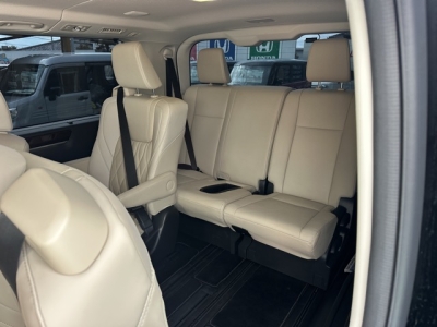 グランエース(トヨタ)中古車 内外装写真