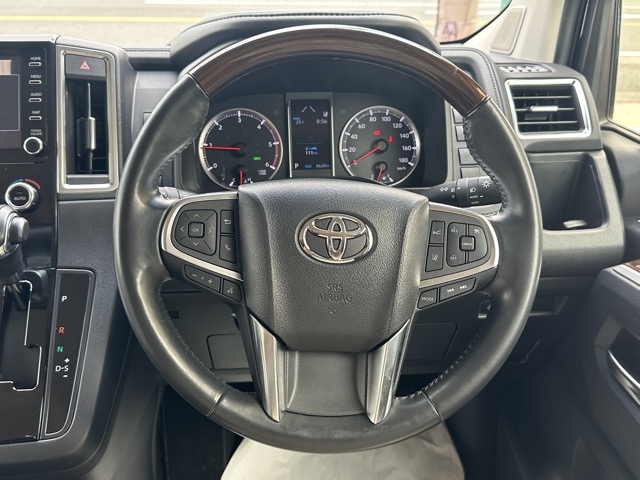 グランエース(トヨタ)中古車 8