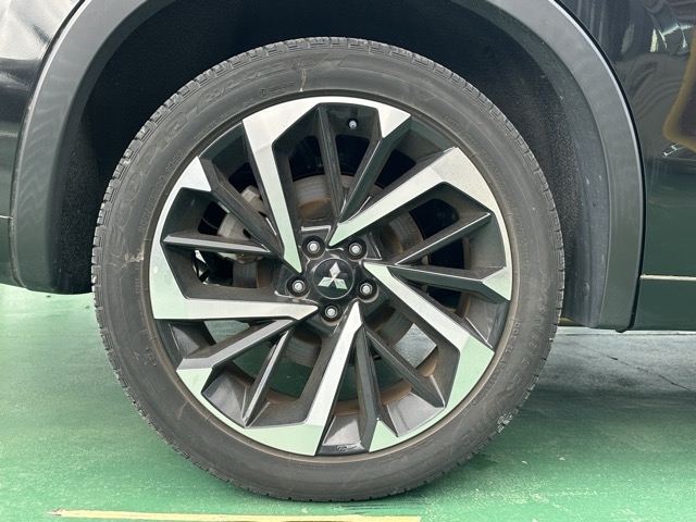 アウトランダー(三菱)中古車 12