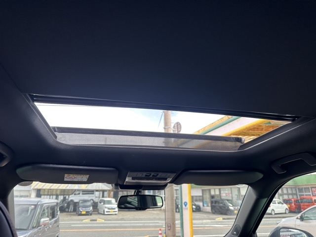 アウトランダー(三菱)中古車 8