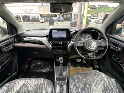 フロンクス(スズキ)登録済未使用車 後席から見た前席