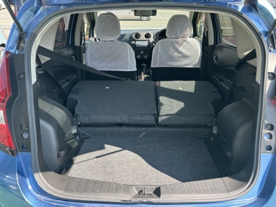 ノート(ニッサン)中古車 内外装写真他２