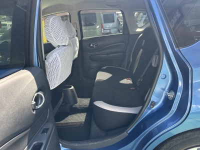ノート(ニッサン)中古車 後席内装