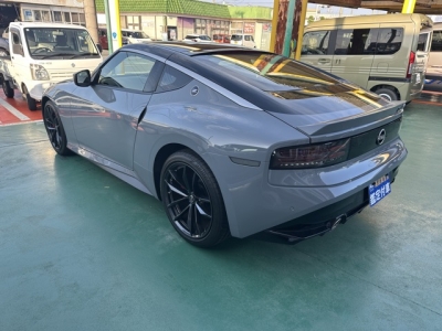 フェアレディZ(ニッサン)中古車 後方