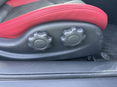 フェアレディZ(ニッサン)中古車 内外装写真他１