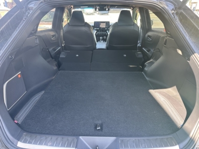 ハリアーハイブリッド(トヨタ)中古車 内外装写真他２