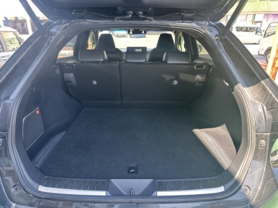 ハリアーハイブリッド(トヨタ)中古車 内外装写真他