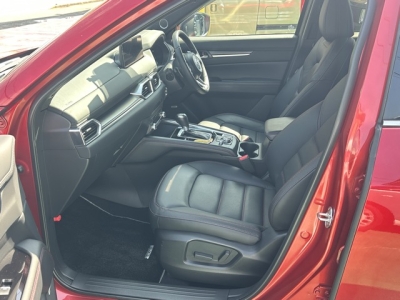 CX-5(マツダ)中古車 前席内装