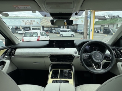CX-60(マツダ)ディーラ-試乗車 後席から見た前席