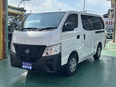 キャラバン(ニッサン)登録済未使用車 前方