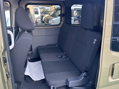 アトレー(ダイハツ)届出済未使用車 後席内装