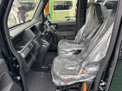 N-VAN(ホンダ)届出済未使用車 前席内装