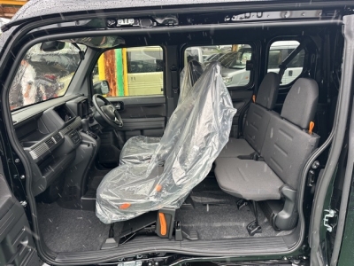 N-VAN(ホンダ)届出済未使用車 後席内装