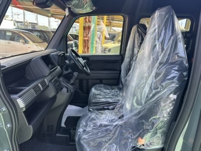 N-VAN(ホンダ)届出済未使用車 前席内装