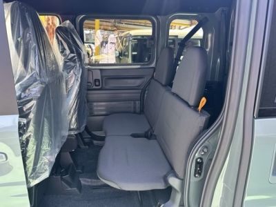 N-VAN(ホンダ)届出済未使用車 後席内装