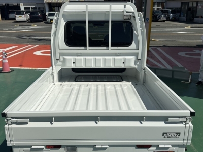 キャリートラック(スズキ)届出済未使用車 後席内装