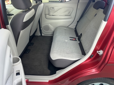 デイズ(ニッサン)中古車 後席内装