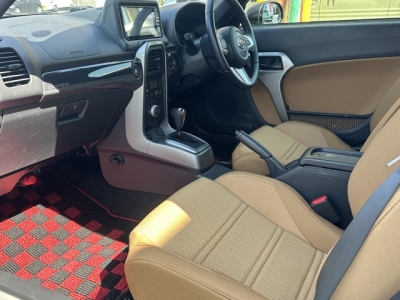 コペン(ダイハツ)中古車 前席内装