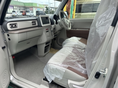 ラパン(スズキ)届出済未使用車 前席内装