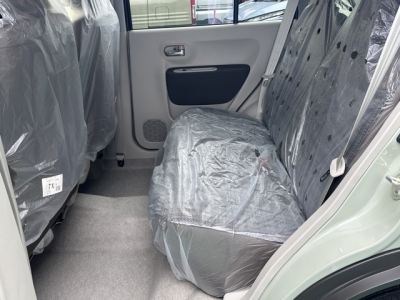 ラパンLC(スズキ)届出済未使用車 後席内装