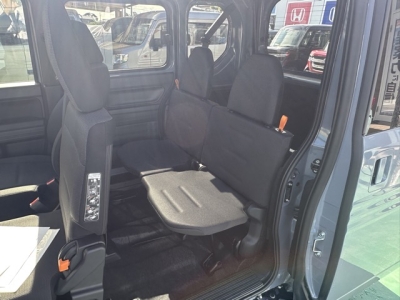 N-VAN(ホンダ)届出済未使用車 前席内装