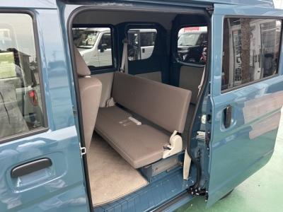 NV１００クリッパー(ニッサン)中古車 後席内装