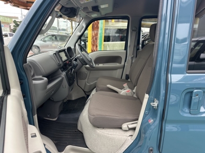 NV１００クリッパー(ニッサン)中古車 前席内装