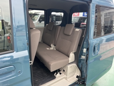 NV１００クリッパー(ニッサン)中古車 後席内装