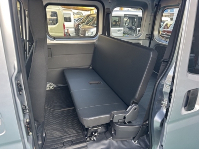 ハイゼットカーゴ(ダイハツ)中古車 後席内装