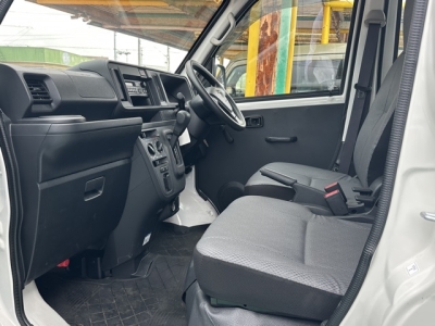 ハイゼットカーゴのOEM(ダイハツ)中古車 前席内装